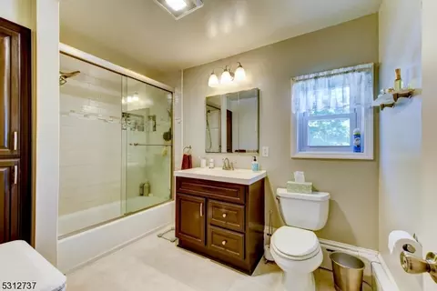 39 Codington Pl, Somerville, NJ 08876 photo 21