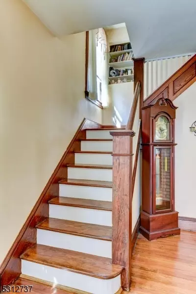 39 Codington Pl, Somerville, NJ 08876 photo 18