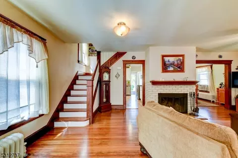 39 Codington Pl, Somerville, NJ 08876 photo 7
