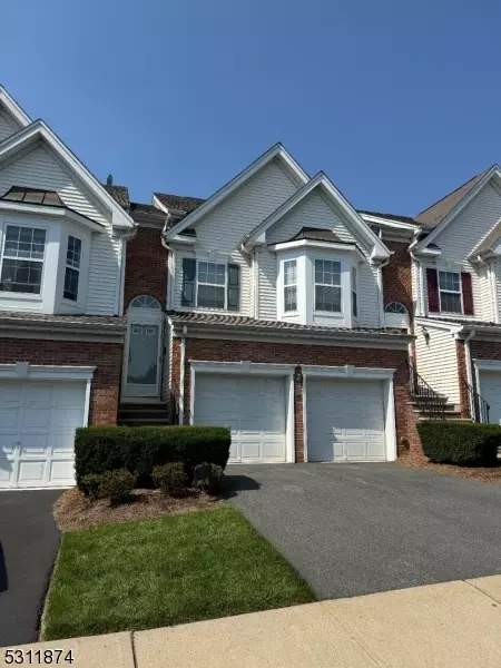 112 Barclay Dr, Nutley, NJ 07110