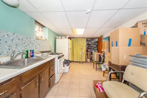 64 Danforth Ave, Paterson, NJ 07501 photo 23