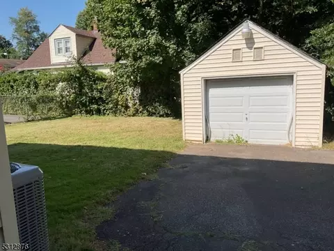 1415 E Front St, Plainfield, NJ 07062 photo 2
