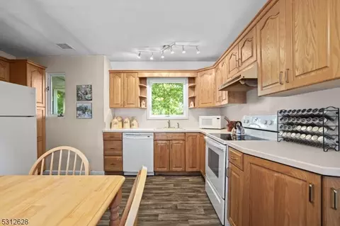 29 Post Ln, Wayne, NJ 07470 photo 11