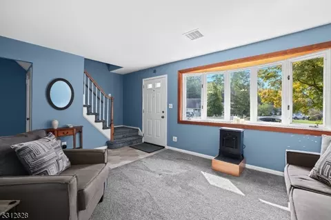 29 Post Ln, Wayne, NJ 07470 photo 8