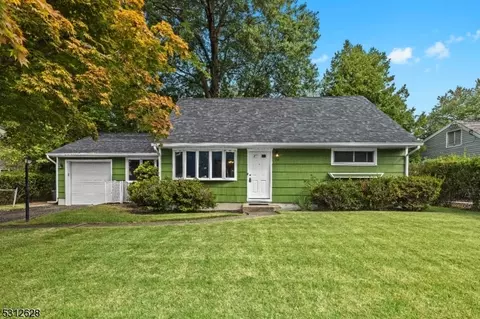 29 Post Ln, Wayne, NJ 07470 photo 2