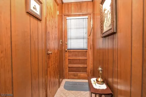 302 Oradell Ave, Paramus, NJ 07652 photo 14