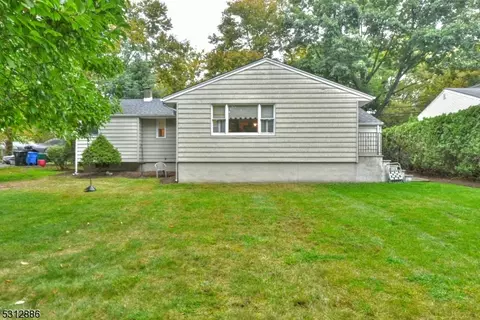 302 Oradell Ave, Paramus, NJ 07652 photo 26