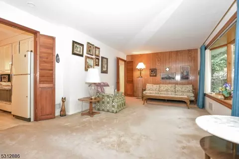 302 Oradell Ave, Paramus, NJ 07652 photo 7