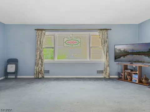 104 Hillcrest Dr, Wayne, NJ 07470 photo 9