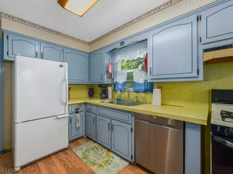 104 Hillcrest Dr, Wayne, NJ 07470 photo 14