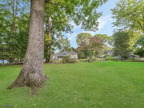 104 Hillcrest Dr, Wayne, NJ 07470 photo 28