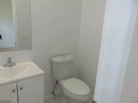 28 Riverview Ct, Secaucus, NJ 07094 photo 16