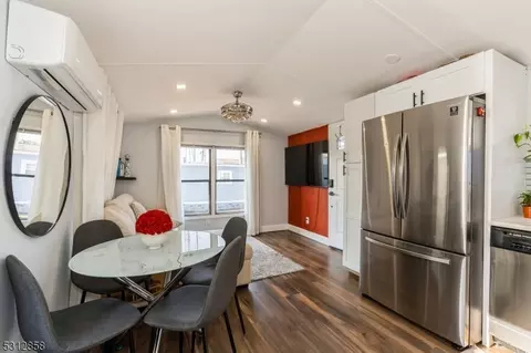 1 Coke Ave, Woodbridge Twp, NJ 07001