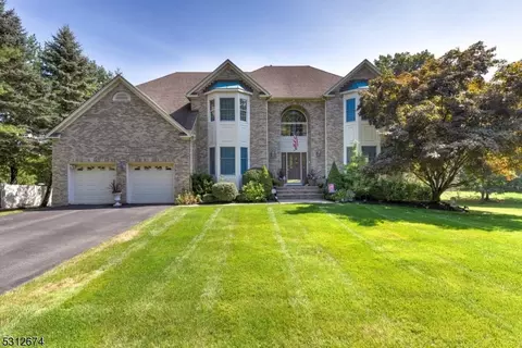 10 Centennial Dr, Rockaway, NJ 07866