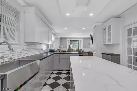 107 Caldwell Ave, Paterson, NJ 07501