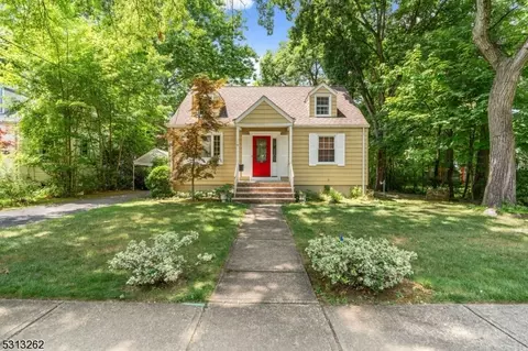 119 Holland Ave, New Milford, NJ 07646