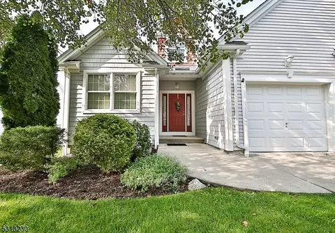 33 Fairchild Ln, Wantage, NJ 07461