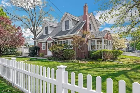 129 Linwood Ter, Clifton, NJ 07012