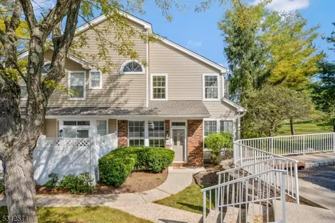 68 High Pond Ln, Bedminster, NJ 07921