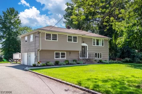 24 Cole Rd, Fairfield, NJ 07004