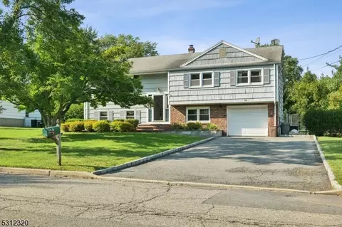 18 Ser Del Dr, Parsippany-troy Hills Twp, NJ 07054