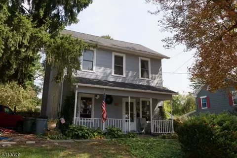 218 Belvidere Ave, Washington, NJ 07882