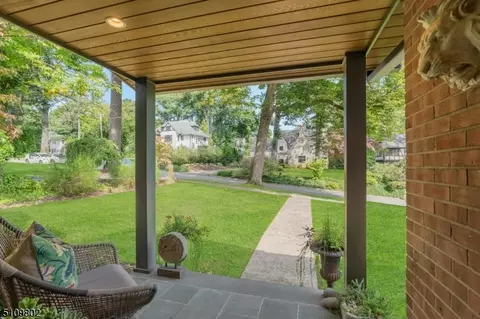3 Sutherland Rd, Montclair, NJ 07042 photo 5
