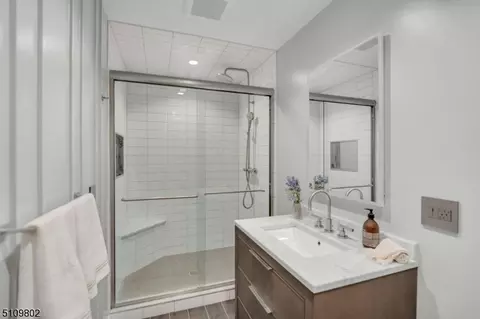 3 Sutherland Rd, Montclair, NJ 07042 photo 23