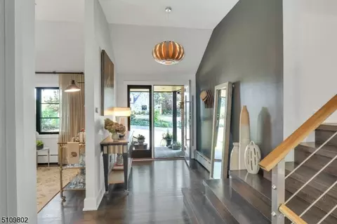 3 Sutherland Rd, Montclair, NJ 07042 photo 6