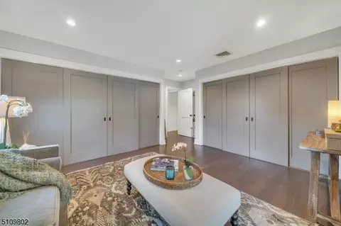 3 Sutherland Rd, Montclair, NJ 07042 photo 30