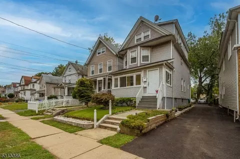147 W 3rd Ave, Roselle, NJ 07203