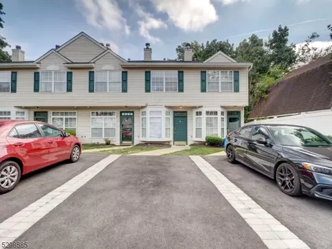 4 Derby St, East Orange, NJ 07018