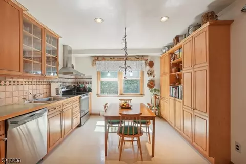 32 Hemlock Ter, Wayne, NJ 07470 photo 11