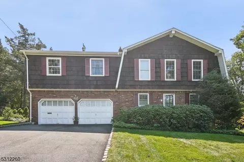 32 Hemlock Ter, Wayne, NJ 07470 photo 2