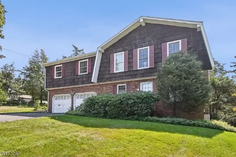 32 Hemlock Ter, Wayne, NJ 07470 photo 3