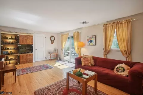 32 Hemlock Ter, Wayne, NJ 07470 photo 17