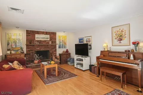 32 Hemlock Ter, Wayne, NJ 07470 photo 16