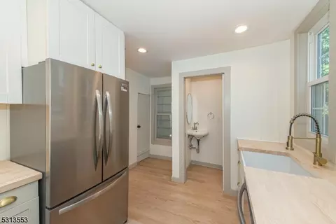 29 Trinity Pl, Parsippany-troy Hills Twp, NJ 07878 photo 14