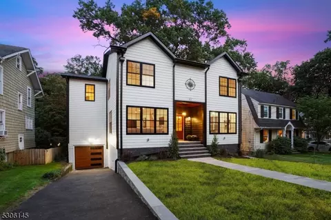32 Maplewood Ave, Maplewood, NJ 07040