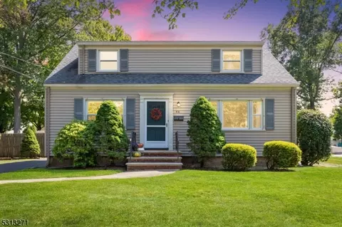 56 Poplar Pl, Fanwood, NJ 07023
