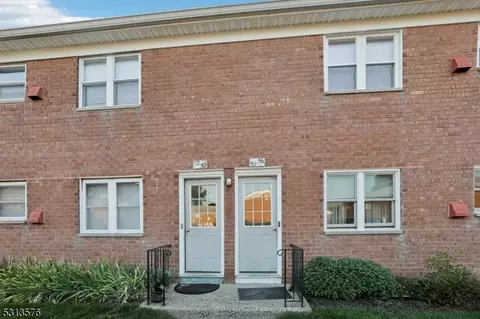 56 Manchester Ct, Wayne, NJ 07470 photo 20