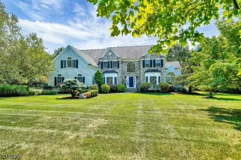 1 Orr Ter, Chester, NJ 07930