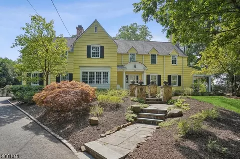 60 Blackburn Rd, Summit, NJ 07901