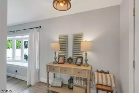 74 W Saddle River Rd, Waldwick, NJ 07463 photo 12