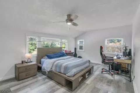 74 W Saddle River Rd, Waldwick, NJ 07463 photo 21