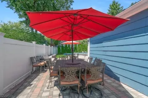 74 W Saddle River Rd, Waldwick, NJ 07463 photo 27