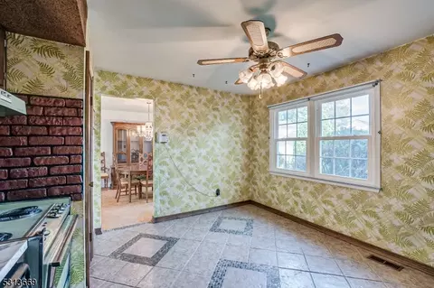 75 Spruce St, Edison, NJ 08837 photo 25