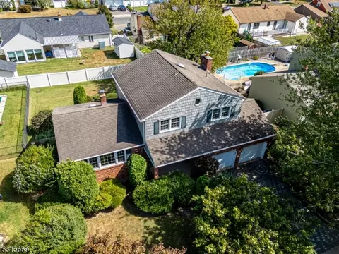 75 Spruce St, Edison, NJ 08837 photo 8