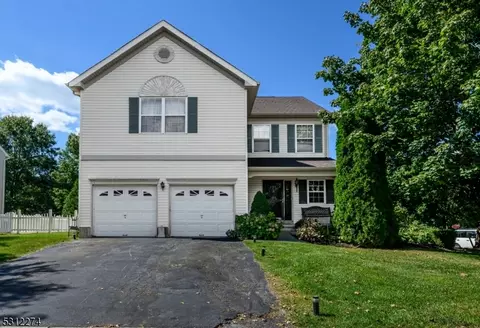 300 Hamilton Dr, Greenwich Twp, NJ 08886