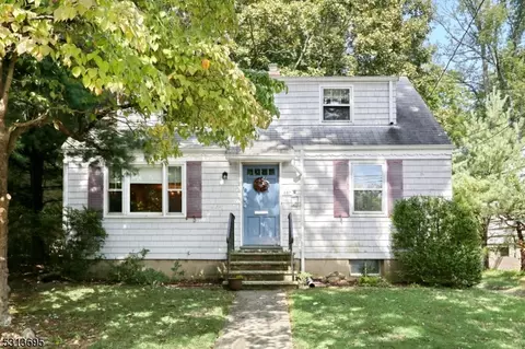 287 County Rd, Cresskill, NJ 07626